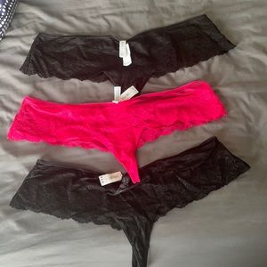 Gap NWT lace hipster thongs